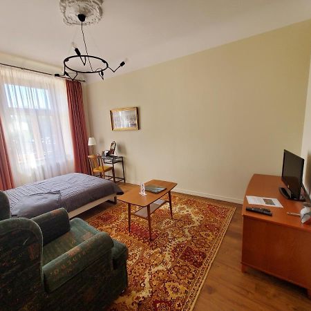 Stories Writer'S Ap 40Sqm Renovated Free Parking Appartement Riga Buitenkant foto