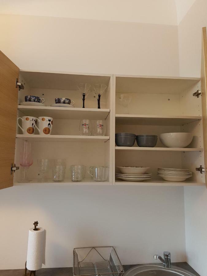 Stories Writer'S Ap 40Sqm Renovated Free Parking Appartement Riga Buitenkant foto
